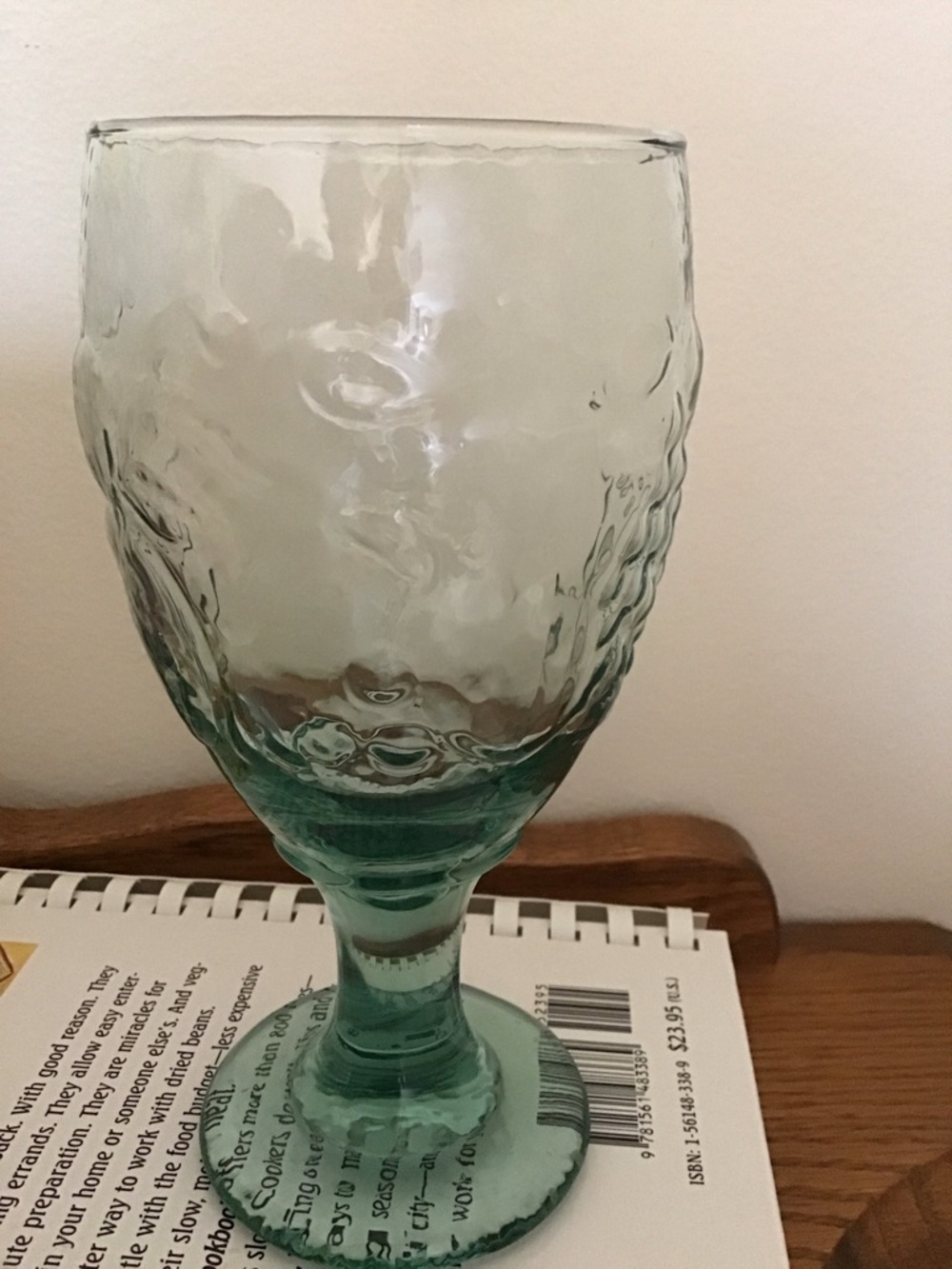 Vintage set of 6 Green Glass Goblets